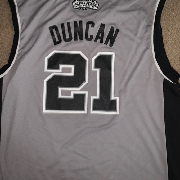 tim duncan grey jersey